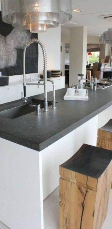 Plan de cuisine en granit noir  mat