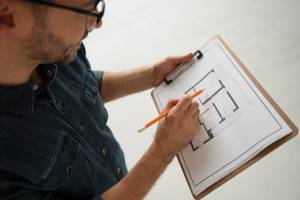Rénovation de maison pièce par pièce : quel délai ?