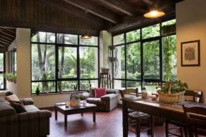 rénovation partielle d'une dépendance à Cours 