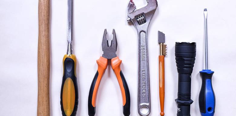 Quels corps de métier pour une rénovation globale de maison ?