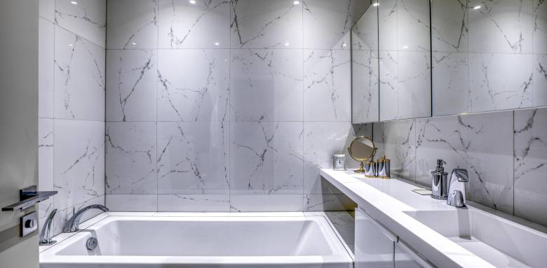 Styles de design pour votre salle de bains à Saint-Cloud