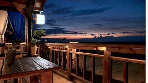 Envie de prendre de la hauteur avec une terrasse sur pilotis 