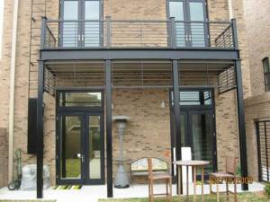 Terrasse sur pilotis avec IPN et structure métallique - Nantes 44