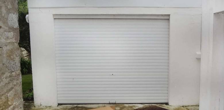 Porte de garage enroulable en PVC