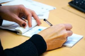 Illustration cheques acompte
