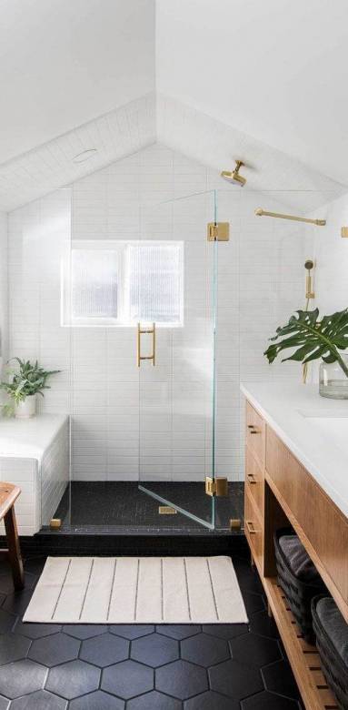 Salle de bain aménagée dans les combles - Bouc-Bel-Air-13