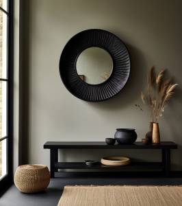 Décoration intérieure avec objets et mobilier noirs - Cholet 49