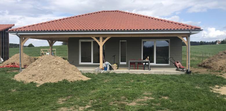 Pose d'un bardage bois horizontal sur maison ossature bois - Valence 26