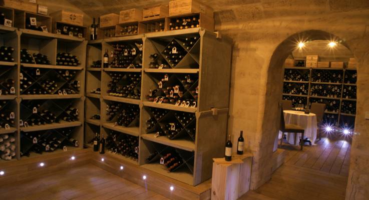 Cave à vin dans un restaurant à Caen