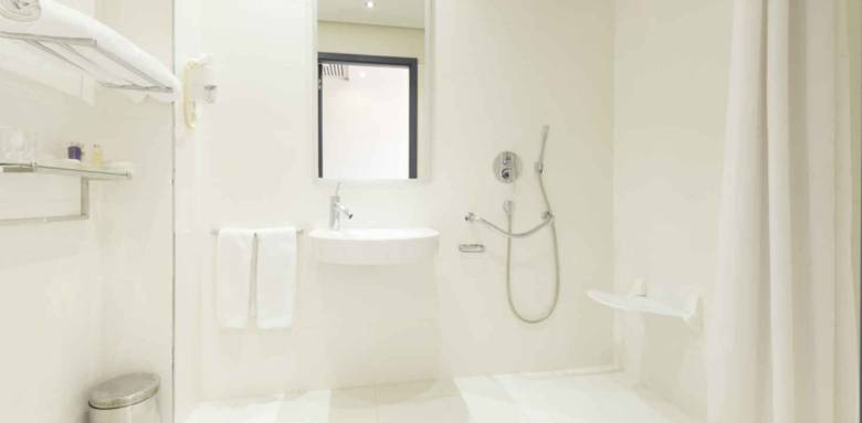 aménagement salle de bain pour personne à mobilité réduite Ancenis (44) 