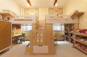 Calvados - Des lits-mezzanines faisant office de séparation dans une chambre pour deux enfants