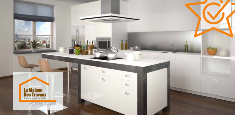 Cuisine contemporaine avec îlot central et rangements optimisés, idéale pour une rénovation moderne et fonctionnelle à Agen. 