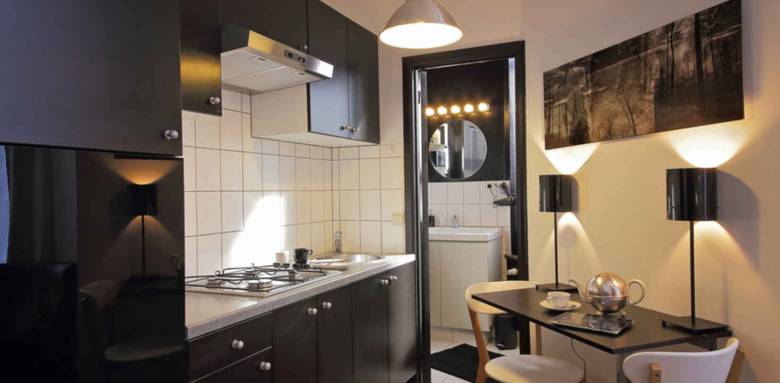 Aménager une petite cuisine - La Maison Des Travaux Levallois-Perret