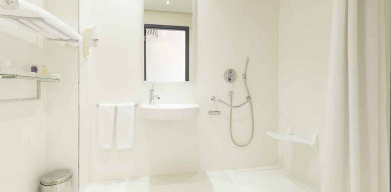 aménagement salle de bain pour personne à mobilité réduite Ancenis (44) 