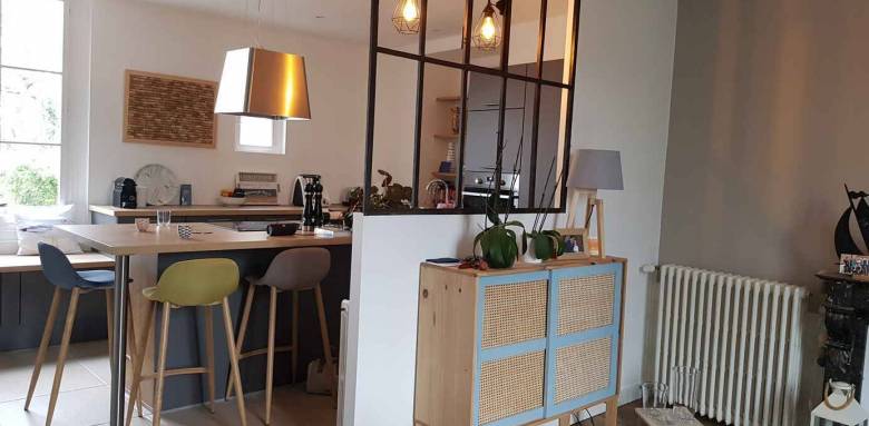 Verrière de séparation cuisine salon dans un petit appartement - Bouc-Bel-Air (13)