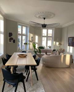 Les conseils pour aménager une pièce de vie asymétrique