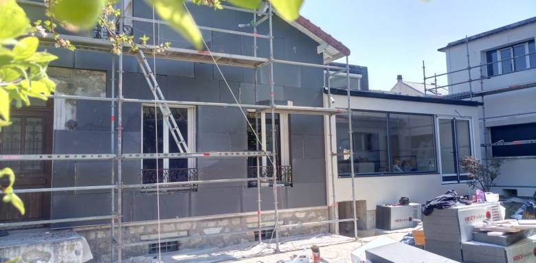 Isoler sa maison avant de la vendre pour améliorer son dpe