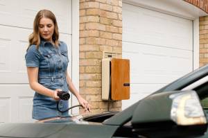 Borne de recharge ou prise renforcée