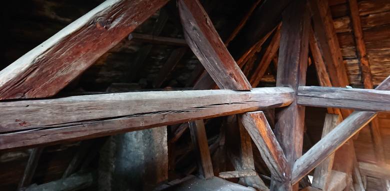 charpente bois ancienne