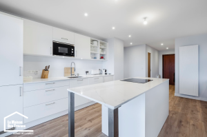 Cuisine : Plan de travail ajustable 