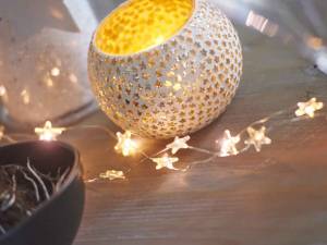 Illuminez votre dîner avec la guirlande chemin de table !