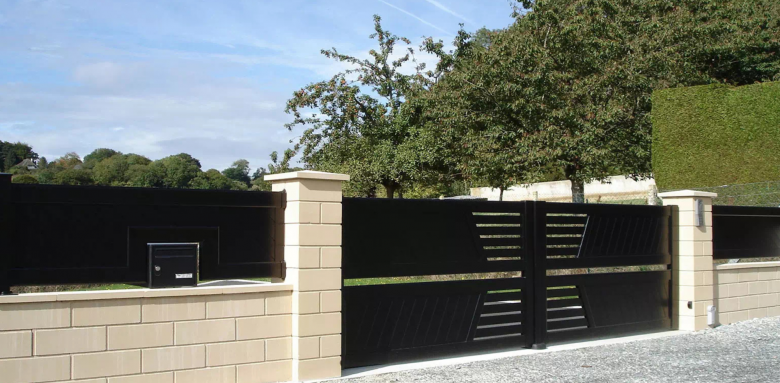 Clôture et portail - rénovation maison 