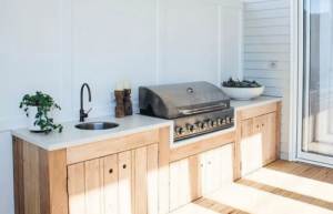 cuisine d'été en bois 