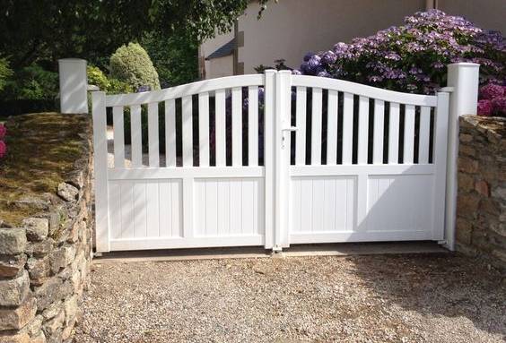 Choisir son portail battant en PVC - Le Raincy 93