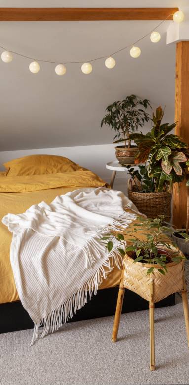 Revêtement de sol intérieur en moquette dans une chambre mansardée - Bourg-en-Bresse 01