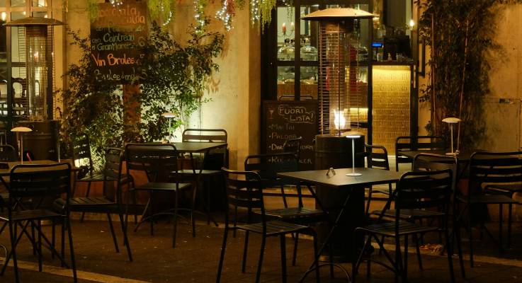 Créer une terrasse pour son restaurant : un atout commercial incontournable