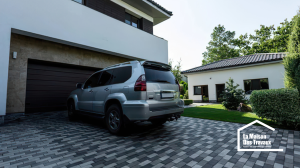 Aménagement devant garage maison Mennecy
