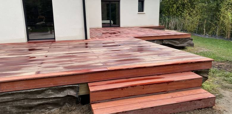 Création d'une terrasse bois en padouk - Montauban 82