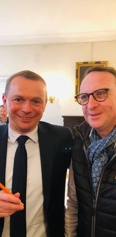 Un ministre souriant