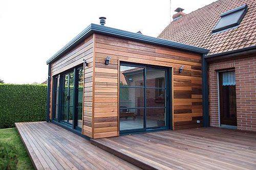 Extension bois aux parois vitrées 