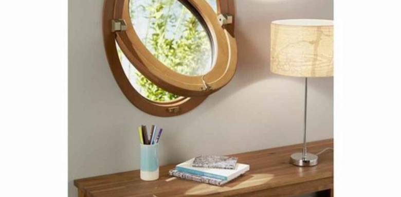 Fenêtre oeil de boeuf basculant