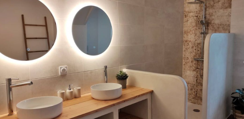 Salle de bain en béton ciré