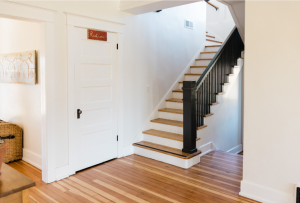 securite rampe escalier, choisir rampe escalier, idee rampe escalier moderne, garde-corps sur-mesure, idee rampe escalier original