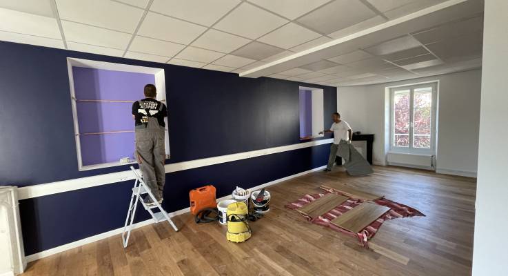 Finitions dans un grand bureau (Essonne)