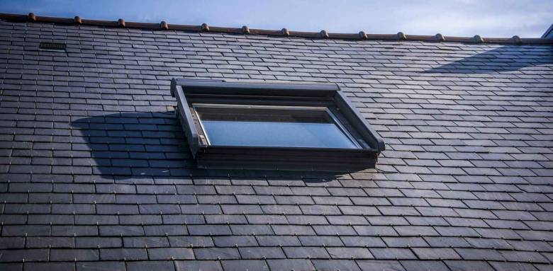 Installer une fenêtre de toit à Auray