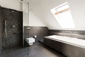 Salle de bain sous combles Sud Gironde