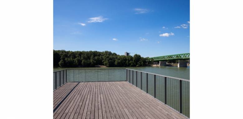 Tout Ce Que Vous Devez Savoir sur les Garde-Corps de Terrasse : Sécurité et Esthétique – Folligny 50320