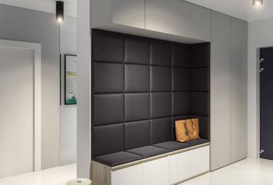 Panneaux muraux pour une assise dans une entrée