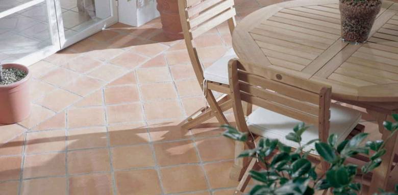Terrasse carrelée