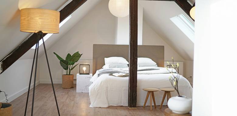 Une belle chambre parentale dans les combles