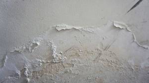Rénovation de mur humide maison