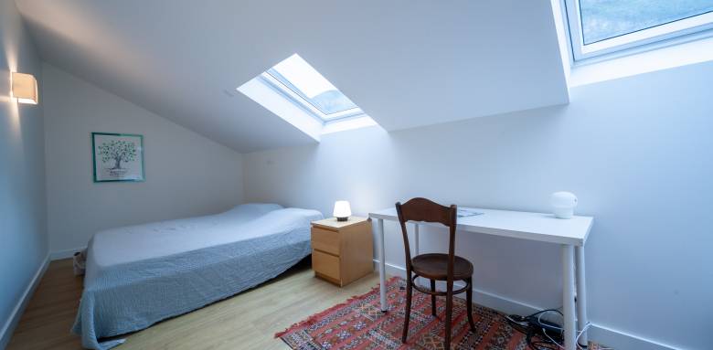 Une chambre d'amis dans les combles, à Crolles