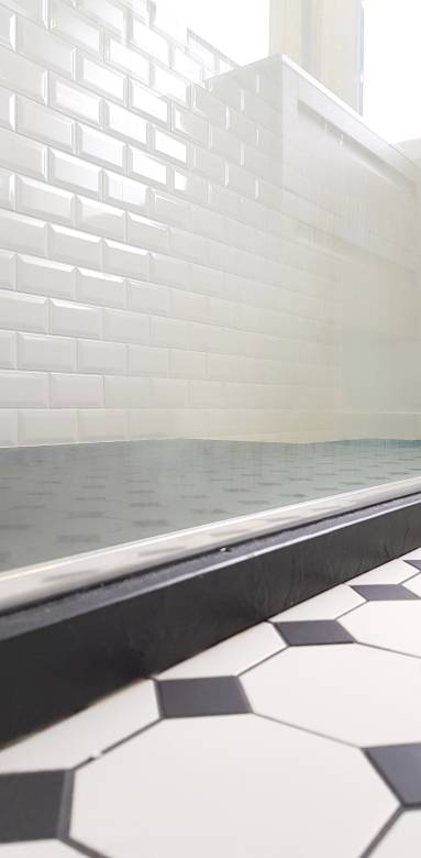 Comment créer une salle de bain ouverte sur votre chambre ?