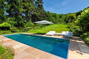 Une piscine dont vous profiterez dès les premiers rayons de soleil