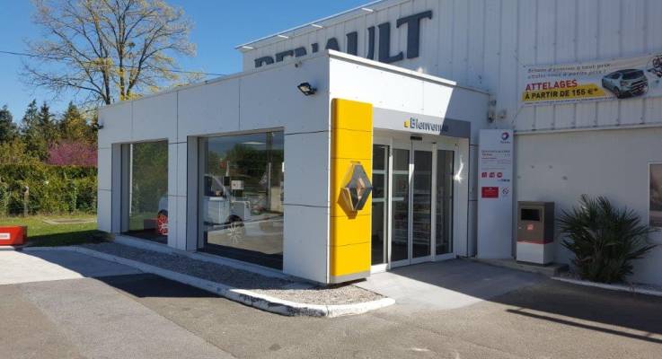 Extérieur du garage Renault à Sées (61)