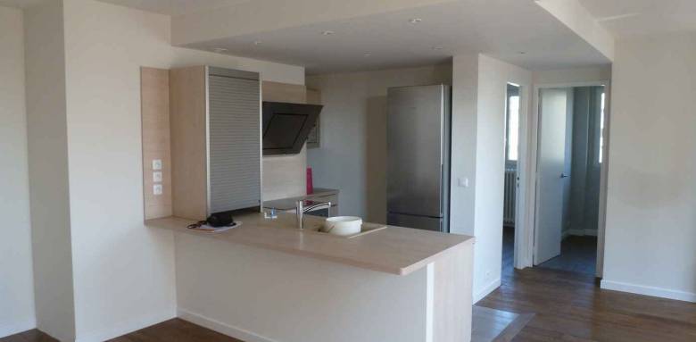 Aménagement d'une cuisine fonctionnelle La Maison Des Travaux Saint Germain en Laye